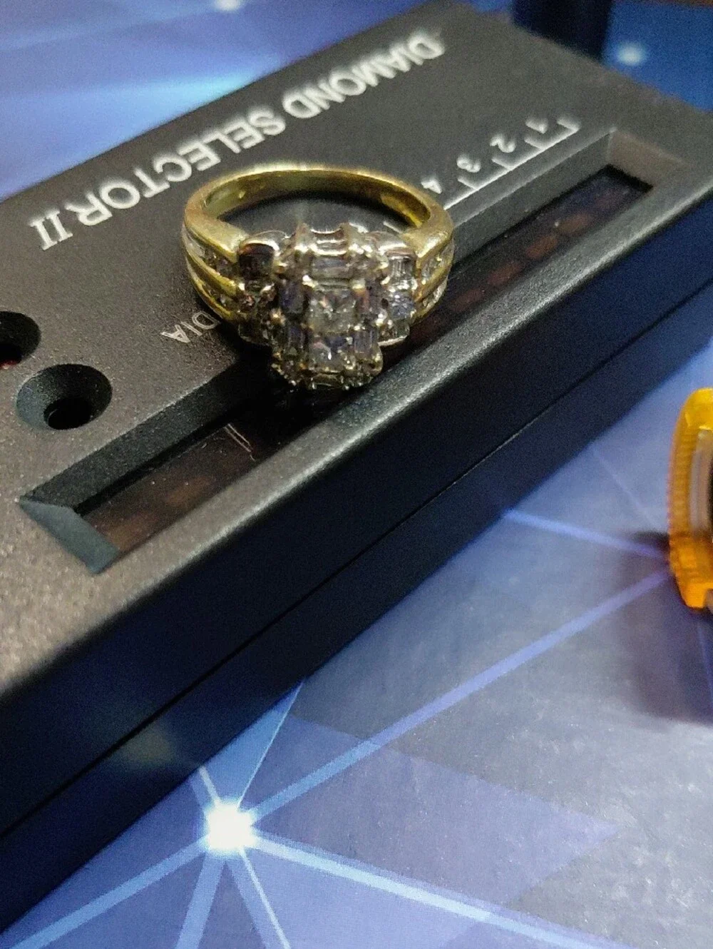 14k Gold Cluster Real Diamond Ring - Sparkling 14k Gold Sz 5 1/2